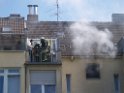 Brand Wohnung mit Menschenrettung Koeln Vingst Ostheimerstr  P059